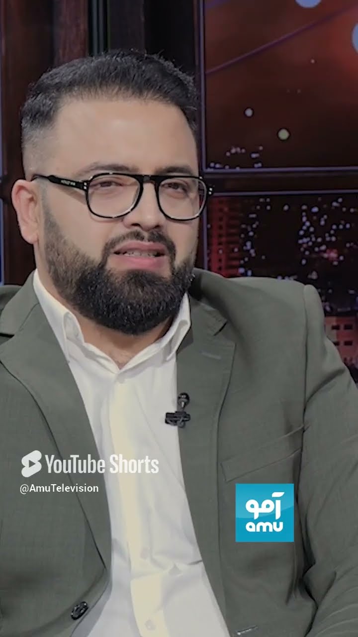 ولی فتح علی خان در باره این که چرا به استادان موسیقی در منطقه لقب خان را می دهند، می گوید